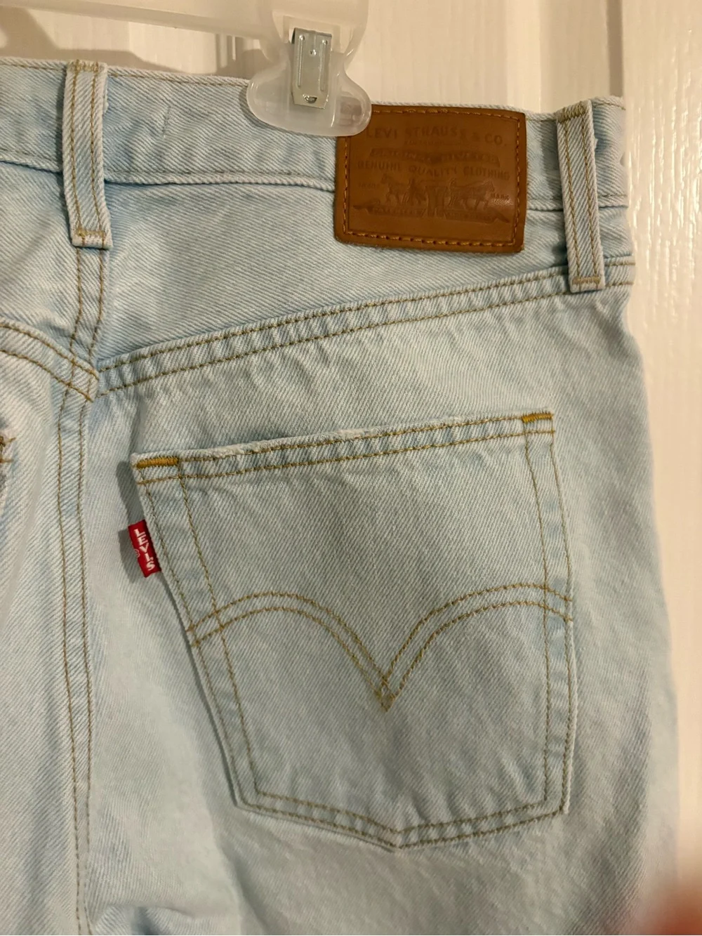 Levis classic light